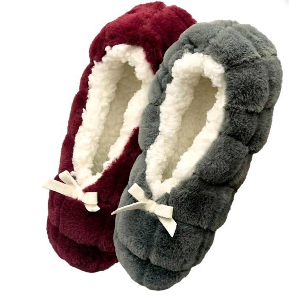NEW Brookstone Faux Fur Slipper Socks Anti-Slip Grippers, 2-PACK SIZE 7 - 9.5